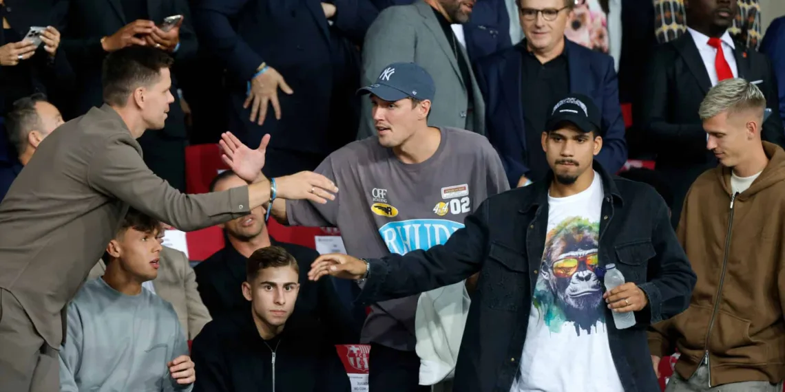 Wojciech Szczęsny Spotted at Barcelona vs. Young Boys Champions League Clash Amid Transfer Rumors